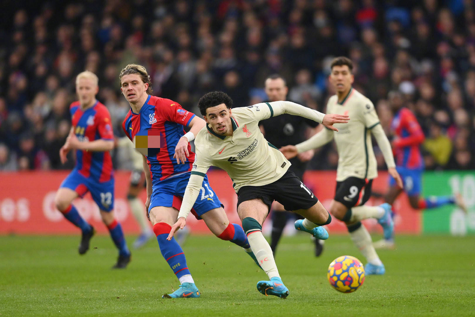 轻松高效！杰伦威22分钟8中5拿到15分5板5助 正负值+32（高效输出！杰伦威22分钟8投5中贡献15分5篮板5助攻，正负值+32）