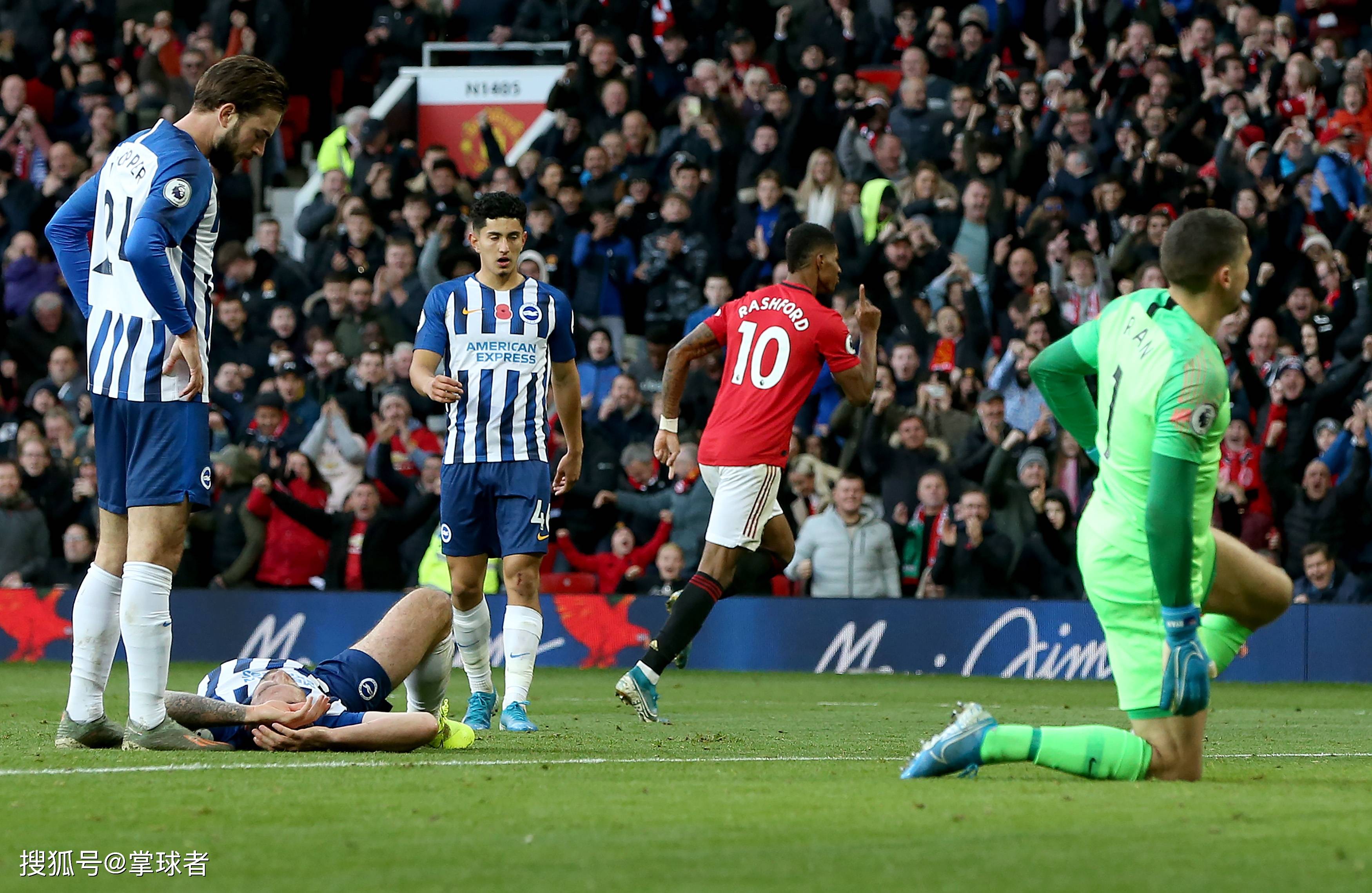 湖人板凳哑火半场仅得7分，马刺三大板凳合砍29分压制湖人（湖人替补集体低迷半场仅取7分，马刺三员替补合砍29分强势压制湖人）